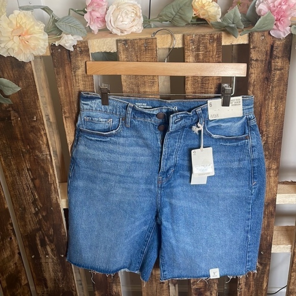 A.n.a short woman highest rise 90” denim Bermuda 9” inseam blue jean short Sz 6